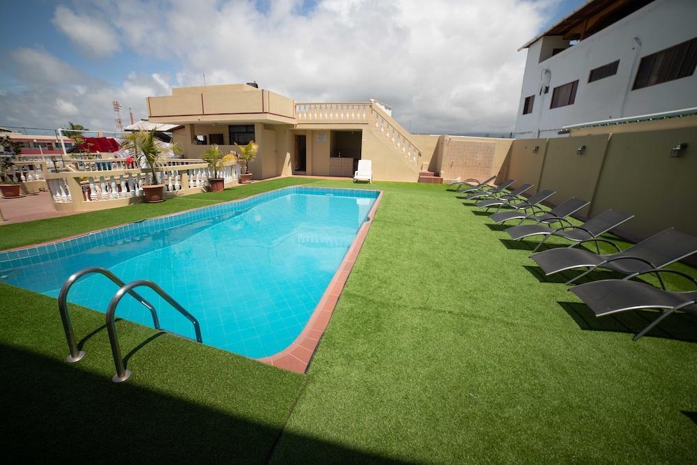 Hotel Red Booby Пуерто Айора Екстериор снимка