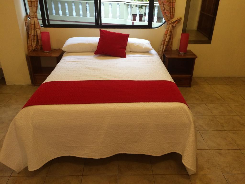 Hotel Red Booby Пуерто Айора Екстериор снимка