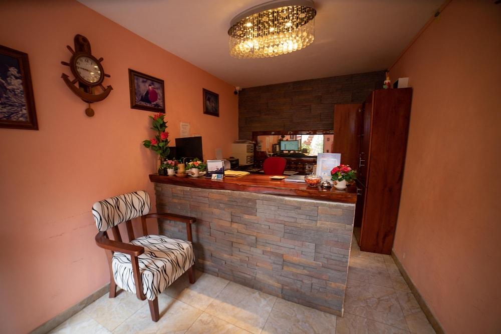 Hotel Red Booby Пуерто Айора Екстериор снимка