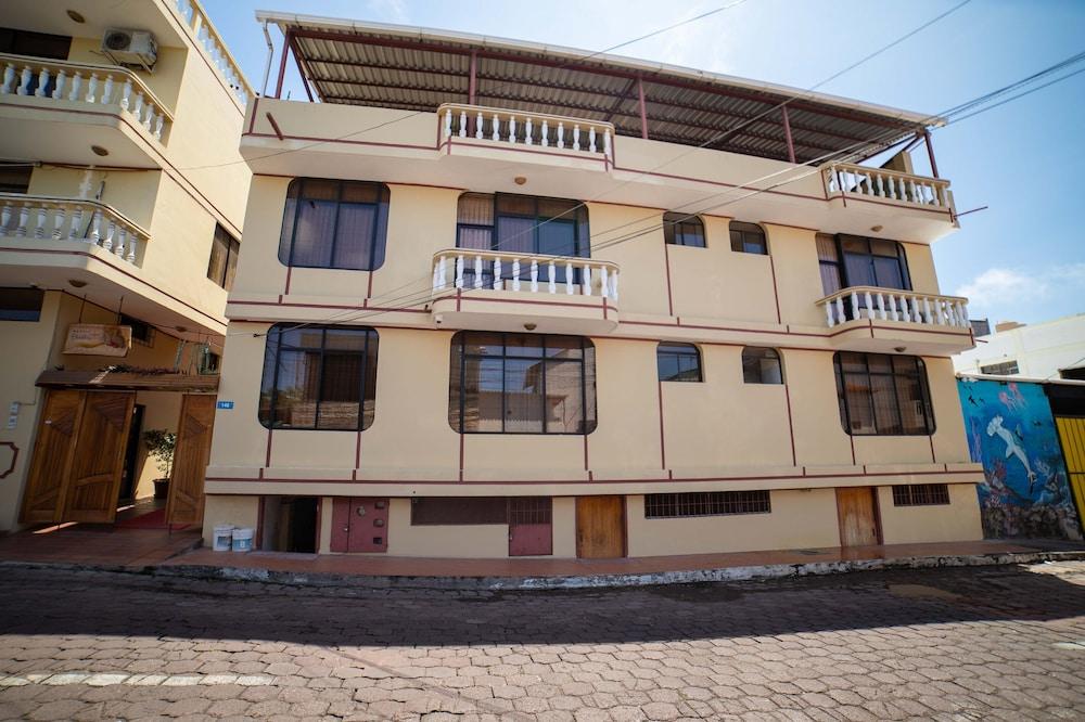 Hotel Red Booby Пуерто Айора Екстериор снимка